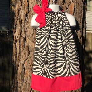 Handmade girl’s dress 👗